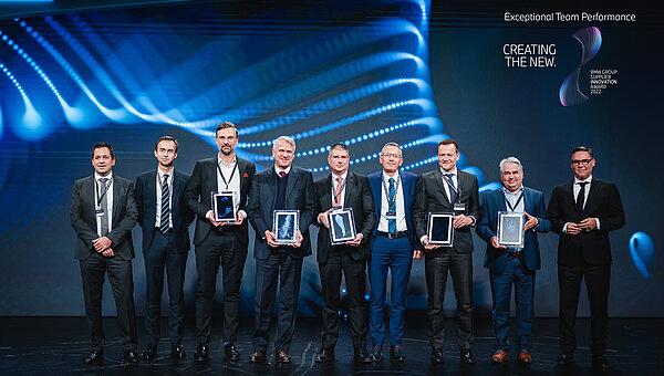 Group of winners of the BMW Group Supplier Innovation Award at the award ceremony