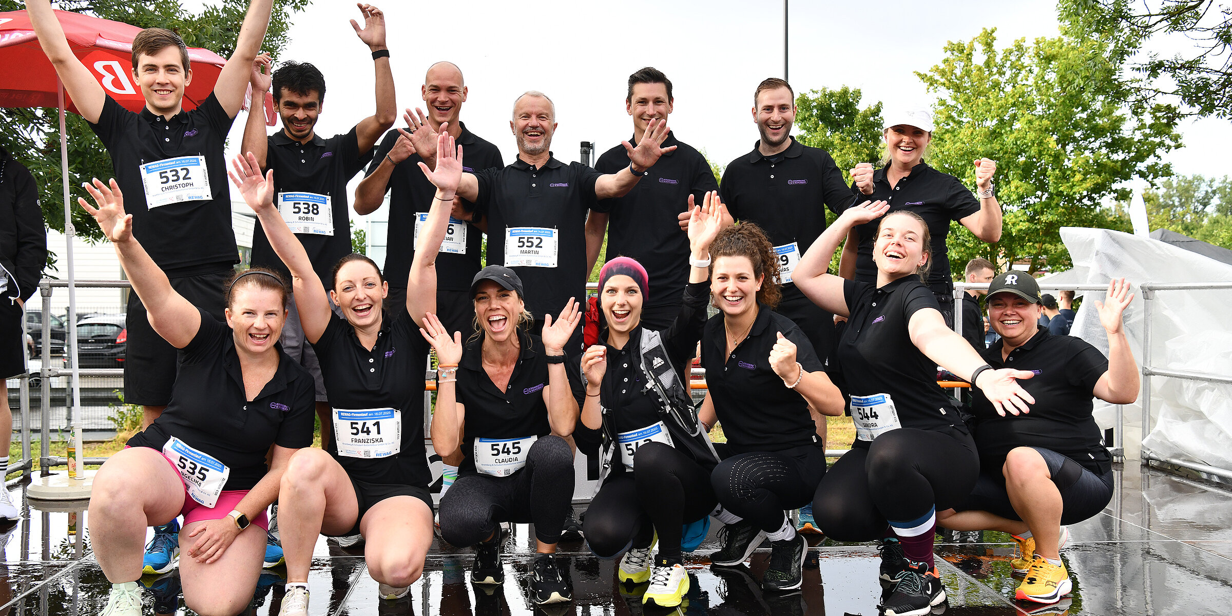 Kroschu running team at the REWAG company run.